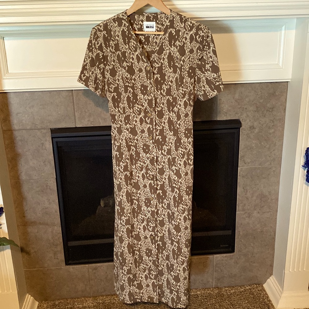 Women’s Leslie Fay Dress.